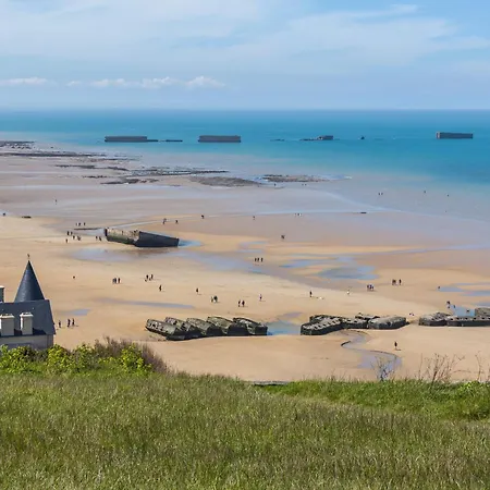 Сasa de vacaciones L'aloé, Jolie Maison De Bord De Créances