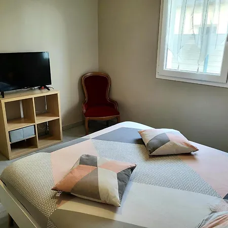 L'aloé, Jolie Maison De Bord De