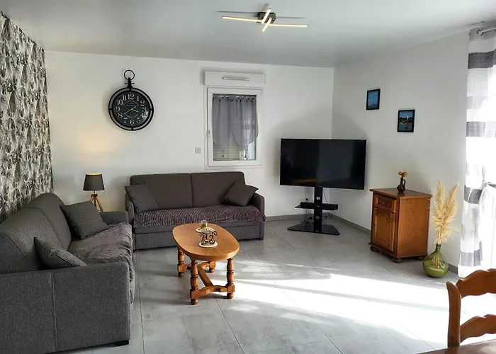 L'aloé, Jolie Maison De Bord De