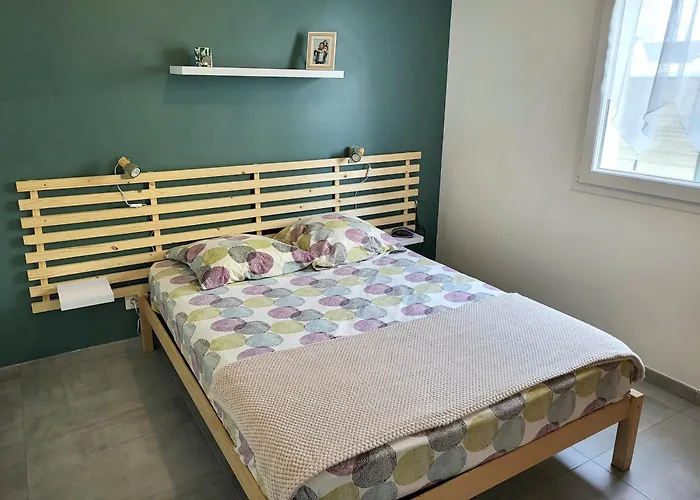 Сasa de vacaciones L'aloé, Jolie Maison De Bord De Créances